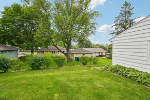 N92W16938 Roger Ave, Menomonee Falls, WI 53051 - Photo 25