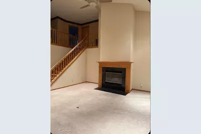 11028 W Daphne St, Milwaukee, WI 53224 - Photo 7