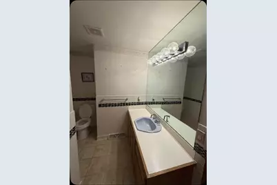 11028 W Daphne St, Milwaukee, WI 53224 - Photo 19
