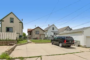 2826 S Chase Ave, Milwaukee, WI 53207 - Photo 15