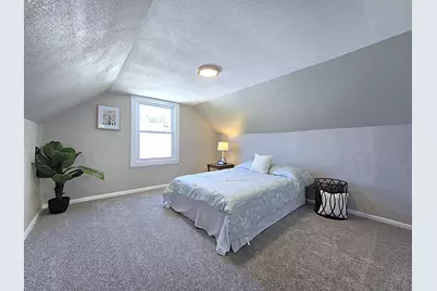 3215 W Oriole Dr, Milwaukee, WI 53209 - Photo 19