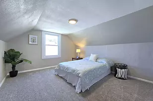 3215 W Oriole Dr, Milwaukee, WI 53209 - Photo 19
