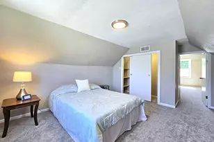 3215 W Oriole Dr, Milwaukee, WI 53209 - Photo 21