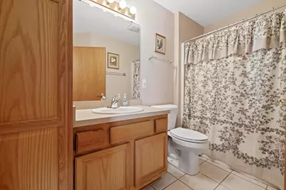 5004  Kingdom Ct, Racine, WI 53402 - Photo 17