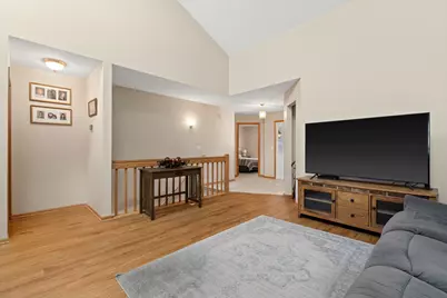5004  Kingdom Ct, Racine, WI 53402 - Photo 5