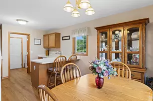 5004 Kingdom Ct, Racine, WI 53402 - Photo 9