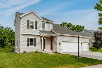 W206N16377  Marshland Dr, Jackson, WI 53037 - Photo 5
