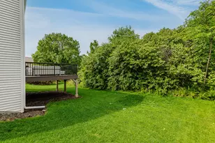 W206N16377 Marshland Dr, Jackson, WI 53037 - Photo 35