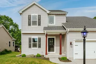 W206N16377 Marshland Dr, Jackson, WI 53037 - Photo 7