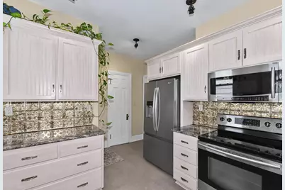 1213  College Ave, Racine, WI 53403 - Photo 19