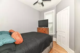 400 E Garfield Ave, Milwaukee, WI 53212 - Photo 17