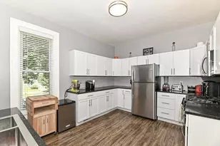 400 E Garfield Ave, Milwaukee, WI 53212 - Photo 11