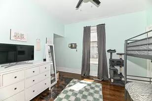 400 E Garfield Ave, Milwaukee, WI 53212 - Photo 15