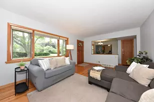 W156 N8028 Pilgrim Rd, Menomonee Falls, WI 53051 - Photo 5