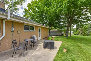 W156 N8028 Pilgrim Rd, Menomonee Falls, WI 53051 - Photo 25