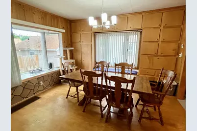 2304  13th St, Two Rivers, WI 54241 - Photo 7