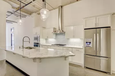 226 N Water St, Milwaukee, WI 53202 - Photo 3