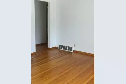 3438  9th Ave, Racine, WI 53402 - Photo 3