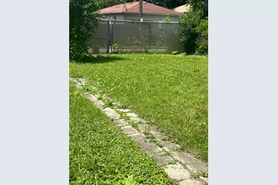 3438  9th Ave, Racine, WI 53402 - Photo 17
