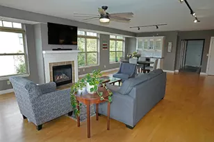 5128 W Bluemound Rd, Milwaukee, WI 53208 - Photo 5