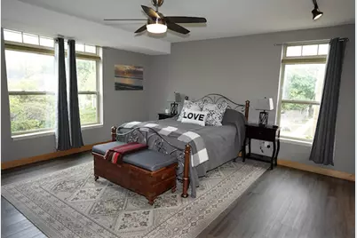 5128 W Bluemound Rd #201, Milwaukee, WI 53208 - Photo 7
