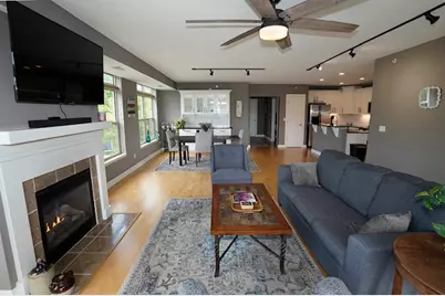 5128 W Bluemound Rd #201, Milwaukee, WI 53208 - Photo 7