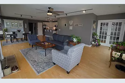 5128 W Bluemound Rd #201, Milwaukee, WI 53208 - Photo 1