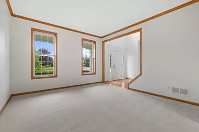 4703 W Forest Hill Ave, Franklin, WI 53132 - Photo 7