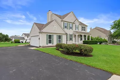 4703 W Forest Hill Ave, Franklin, WI 53132 - Photo 1