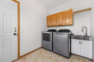 4703 W Forest Hill Ave, Franklin, WI 53132 - Photo 29