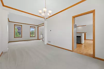 4703 W Forest Hill Ave, Franklin, WI 53132 - Photo 9