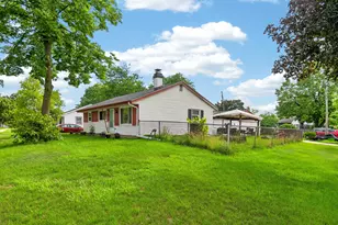 5874 S Marilyn St, Milwaukee, WI 53221 - Photo 17