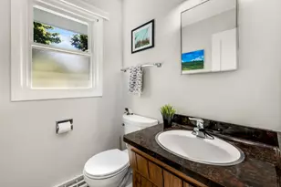 7364 N Braeburn Ln, Glendale, WI 53209 - Photo 7