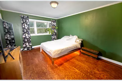 4918 N Shoreland Ave, Whitefish Bay, WI 53217 - Photo 11