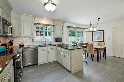 14  Virginia St, Racine, WI 53405 - Photo 9