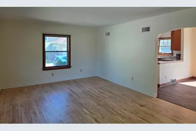 119  Hill Ct, Plymouth, WI 53073 - Photo 3