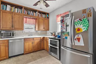 1310 S 14th St, Manitowoc, WI 54220 - Photo 5