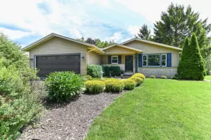 31331 Lake St, Burlington, WI 53105 - Photo 3