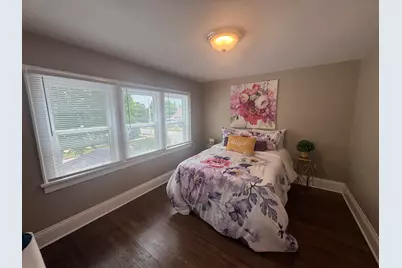 2220  75th St, Kenosha, WI 53143 - Photo 9
