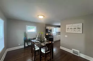 2220 75th St, Kenosha, WI 53143 - Photo 5