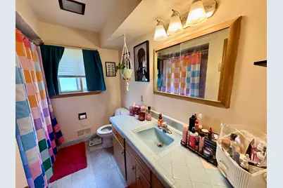 7328 W Honey Creek Dr, Milwaukee, WI 53219 - Photo 13