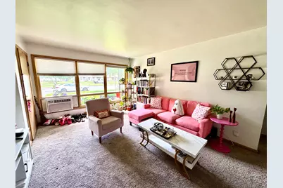 7328 W Honey Creek Dr, Milwaukee, WI 53219 - Photo 11