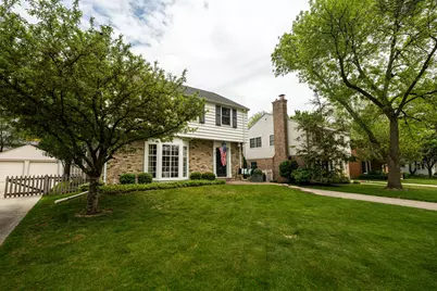 6014 N Kent Ave, Whitefish Bay, WI 53217 - Photo 3
