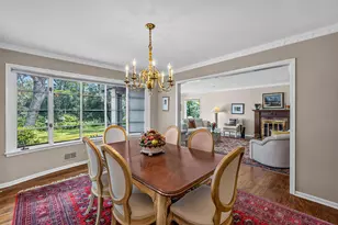 11272 N Lakeview Pl, Mequon, WI 53092 - Photo 15