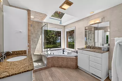 11272 N Lakeview Pl, Mequon, WI 53092 - Photo 27