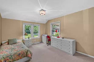 11272 N Lakeview Pl, Mequon, WI 53092 - Photo 33