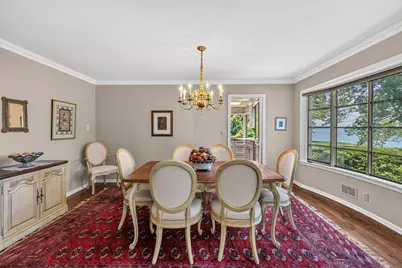 11272 N Lakeview Pl, Mequon, WI 53092 - Photo 13