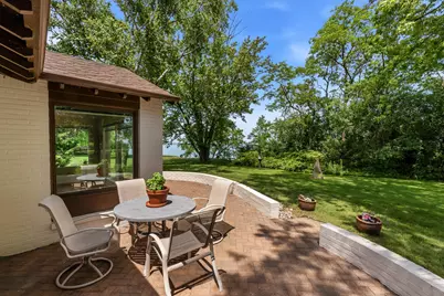 11272 N Lakeview Pl, Mequon, WI 53092 - Photo 39