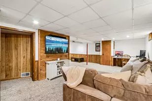 1210 Evergreen Dr, Waukesha, WI 53188 - Photo 39
