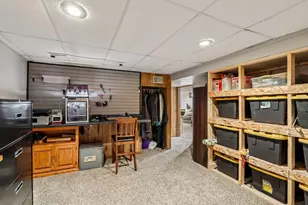 1210 Evergreen Dr, Waukesha, WI 53188 - Photo 43